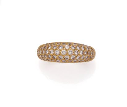 Bague jonc en or jaune 18K (750/1000) ornée...