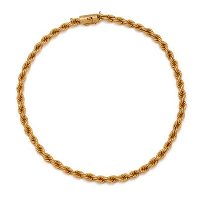 Collier en or jaune 18K (750/1000) à maille...