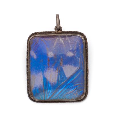 Rectangular silver pendant (800/1000) adorned...