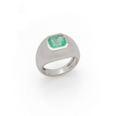 Bague dôme en or gris 18K (750/1000) centrée...