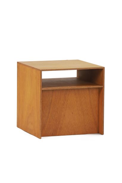 Donald JUDD (1928-1994)
Table d’appoint,...