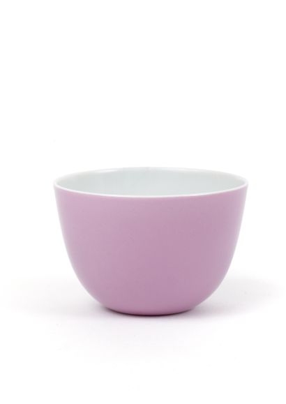 CHINE, XXe siècle
Gobelet en porcelaine à...
