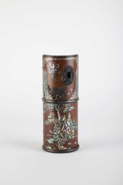 VIETNAM, XIXe siècle
Pipe à opium de forme...