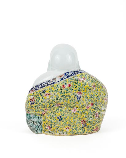 CHINE, XXe siècle
Sujet en porcelaine représentant...