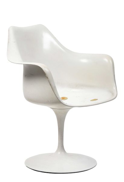 Eero SAARINEN (1910-1961)
Table de salle...
