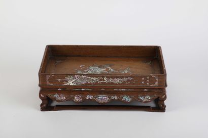 VIETNAM, XIXe siècle
Boîte circulaire et...