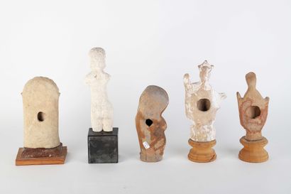 Lot composé d'une statuette fragmentaire...