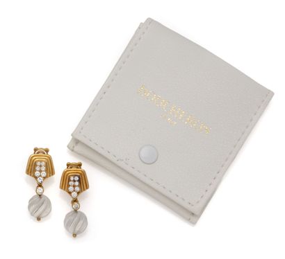 BOUCHERON
Paire de pendants d'oreilles en...
