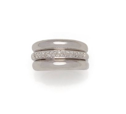 KELLY MILLER 
Bague en or gris 18K (750/1000)...