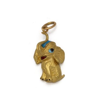 Pendentif en or 18K (750/1000) ciselé, stylisant...