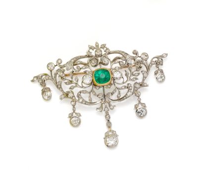 Grande broche-pendentif, pouvant faire devant...