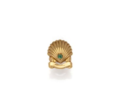 CARTIER Paris
Pins en or 18K (750/1000) godronné,...