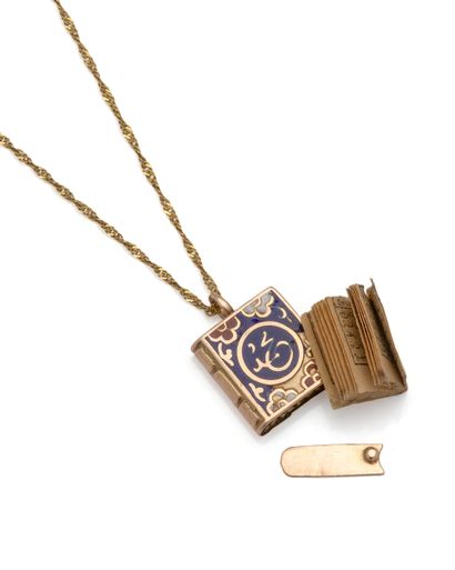 Pendentif en or rose 9K (375/1000) stylisant...