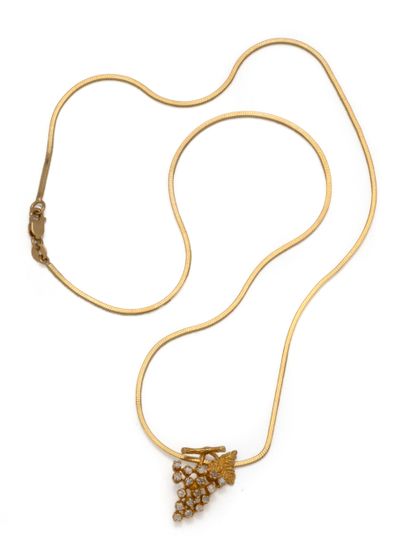 Collier en or 18K (750/1000) à maille anglaise,...