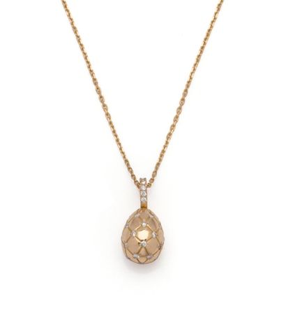 Collier en or rose 18K (750/1000) orné d’un...