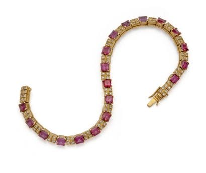 BRACELET LIGNE en or jaune 18K (750/1000)...