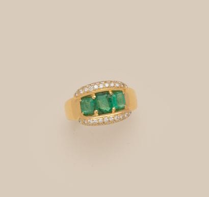 BAGUE en or jaune 18K (750/1000) style jarretière...