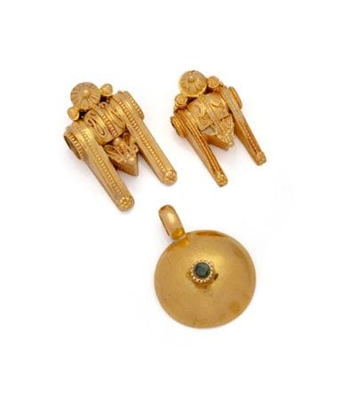 SUITE DE 2 PENDENTIFS 