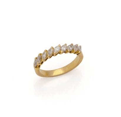 DEMI-ALLIANCE en or jaune 18K (750/1000)...