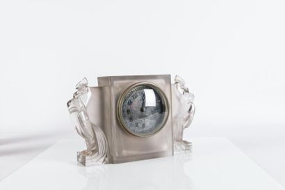 René LALIQUE (1860-1945) 

Pendule «Deux...