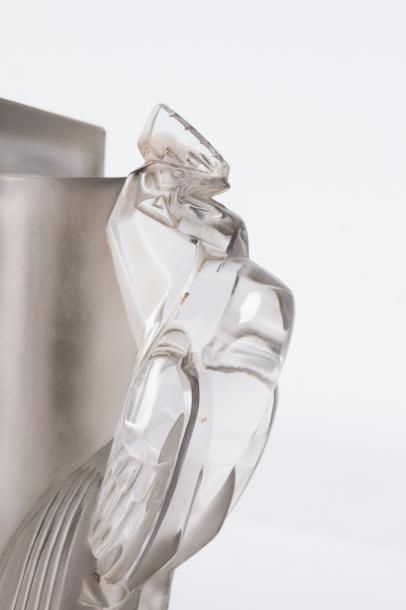 René LALIQUE (1860-1945) 

Pendule «Deux...
