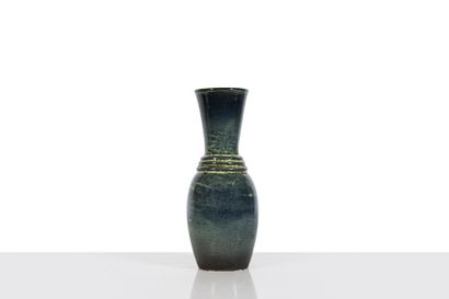 Jean BESNARD (1889-1958) 

Vase de forme...