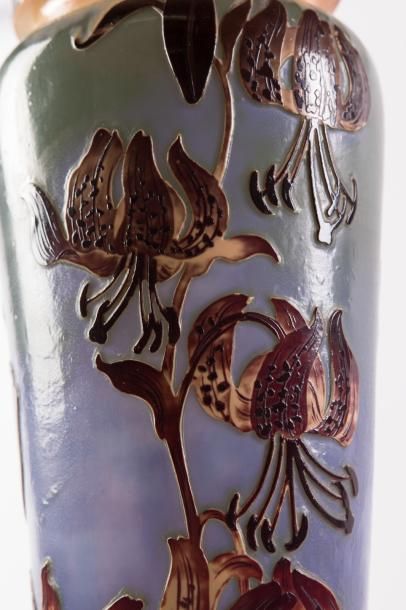 Emile Gallé (1846-1904) 

Vase de forme balustre...