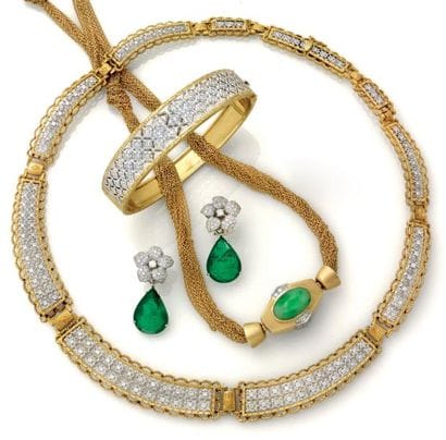 Collier or ciselé à motifs platine ajourés,...