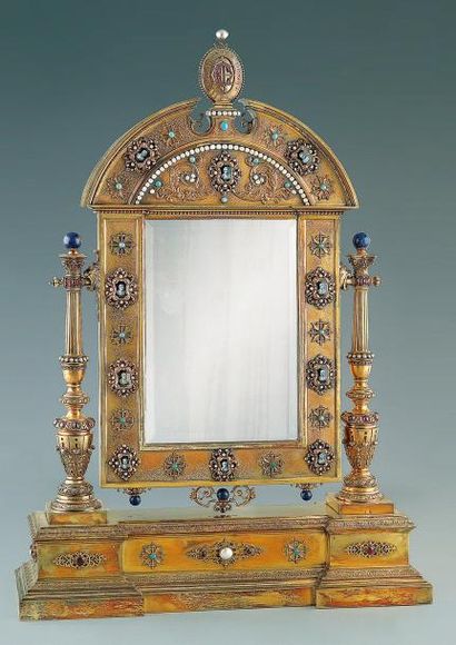 Grand miroir de toilette, basculant, en vermeil...