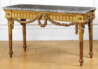 Importante console en bois sculpté et doré...
