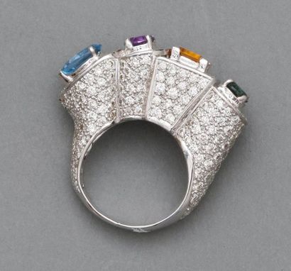 Bague originale en or gris, 750 MM, ornée...