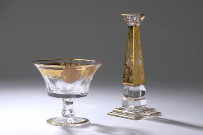 Ensemble :

- Coupe en cristal et dorure...