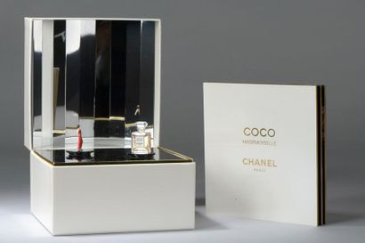 CHANEL - 