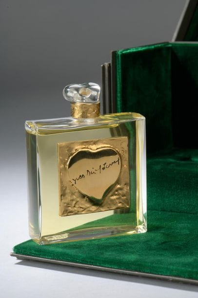 Yves SAINT LAURENT - 