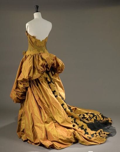 ESCADA couture - (Années 1980-90).



Robe...