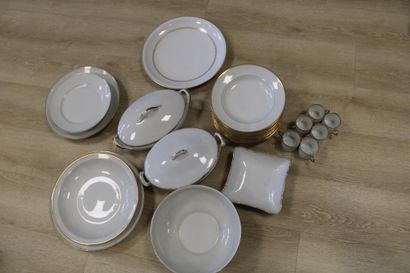 Set of Limoges and Bologna porcelain dishes,...
