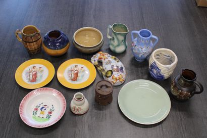 Set of plates with flowers, SARREGUEMINE,...