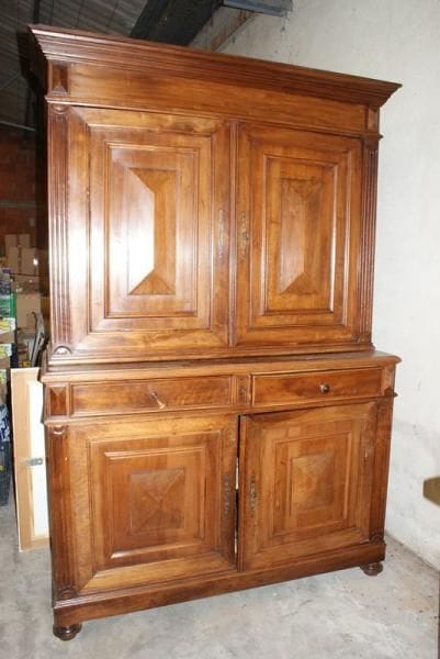 Two-piece diamond-shaped cabinet, two openings...