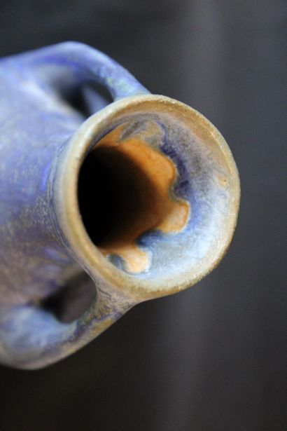 Blue vase/amphora Gilbert METENIER