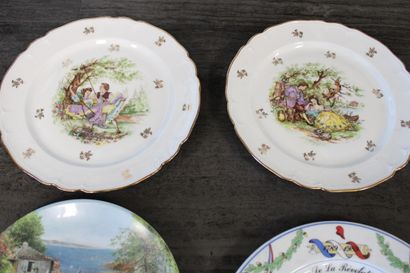Set of 4 commemorative porcelain plates