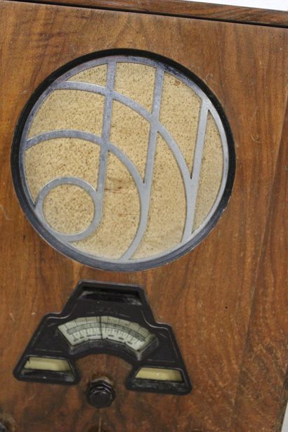 Antique LMT Radio receiver, model 63-24292,...