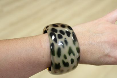 Oriental bracelet and panther bracelet, 7...