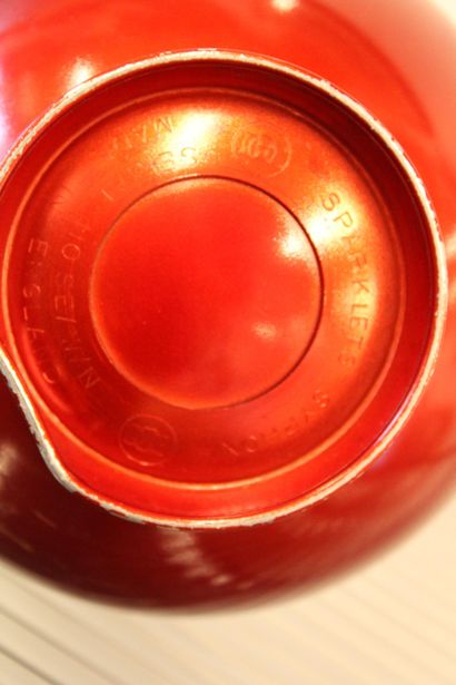 Ball-shaped siphon, red? 27X18