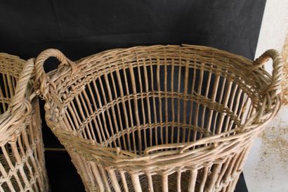 Two laundry baskets, early 19th c., 60x73...