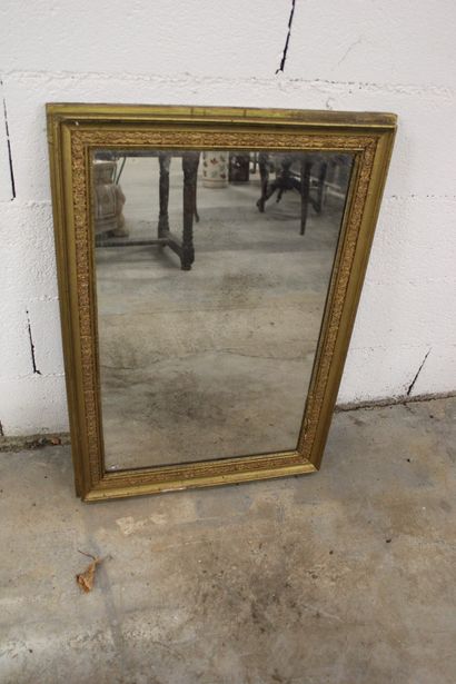 Rectangular mirror with gilded wood frame....