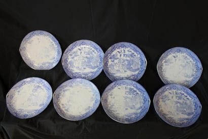 8 Japanese plates, worn