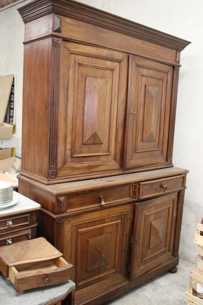 Two-piece diamond-shaped cabinet, two openings...