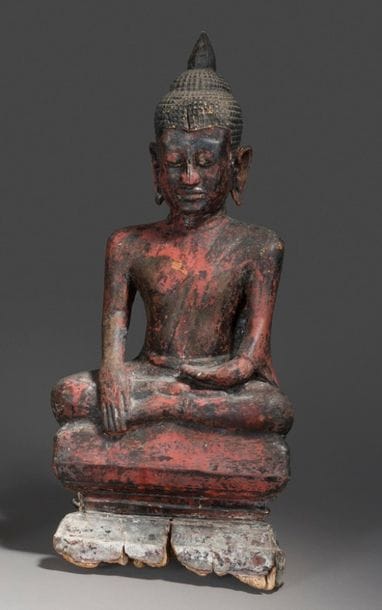 Bouddha Khmer post-Bayon. Statue en bois....