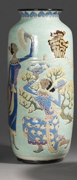 BIEN HOA. 1970. Grand vase en grès émaillé...