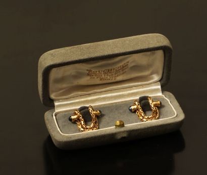 BOUCHERON

Boutons de manchette en or jaune...